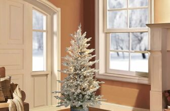 Amazon’s Holiday Special: Puleo 4.5 Ft Christmas Tree at 57% Discount!